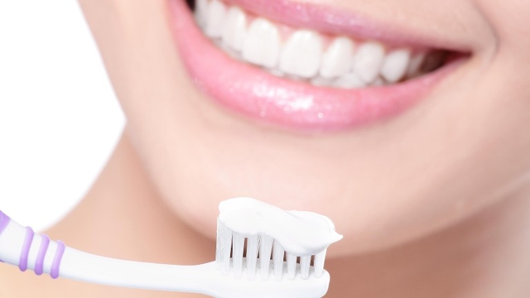 4 Reasons You Should Take Care of Your Teeth