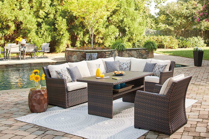 5 Modern Outdoor Furniture to Add to Your Porch