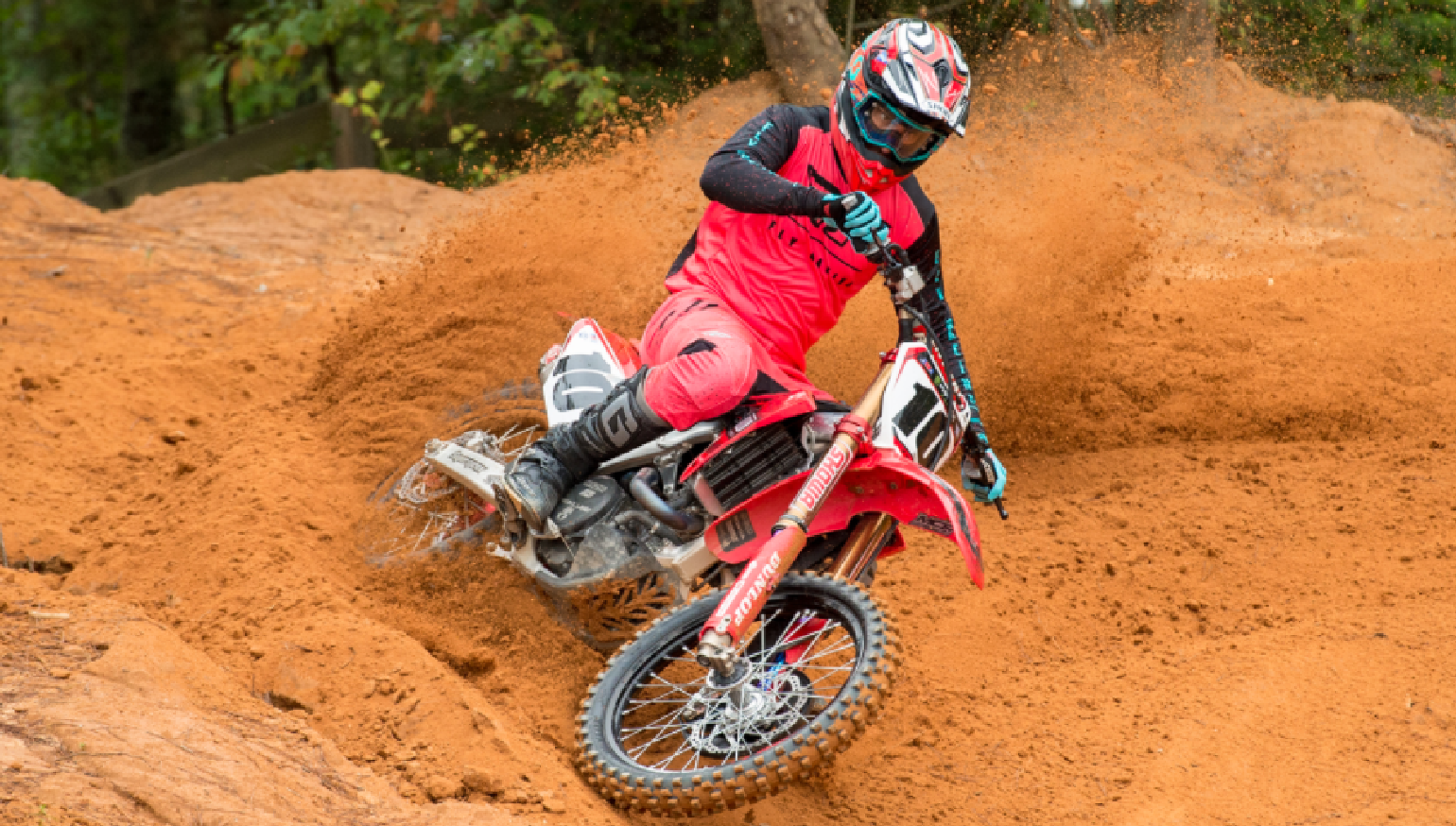 What Gears Do You Need For Your First Dirt Bike Experience?